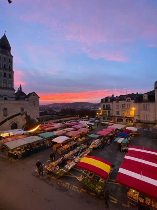 Superbe Duplex Vue Cathedrale Exceptionnelle Appartement Périgueux Buitenkant foto